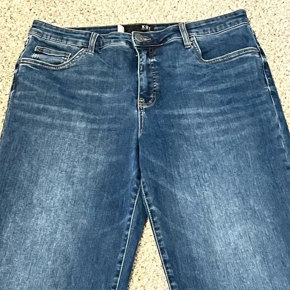 Kut from the Kloth Charlottee Fab Ab Culotte Jeans - Picture 2 of 10